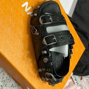 Vesta sandal new never worn size 9 fits like a 8